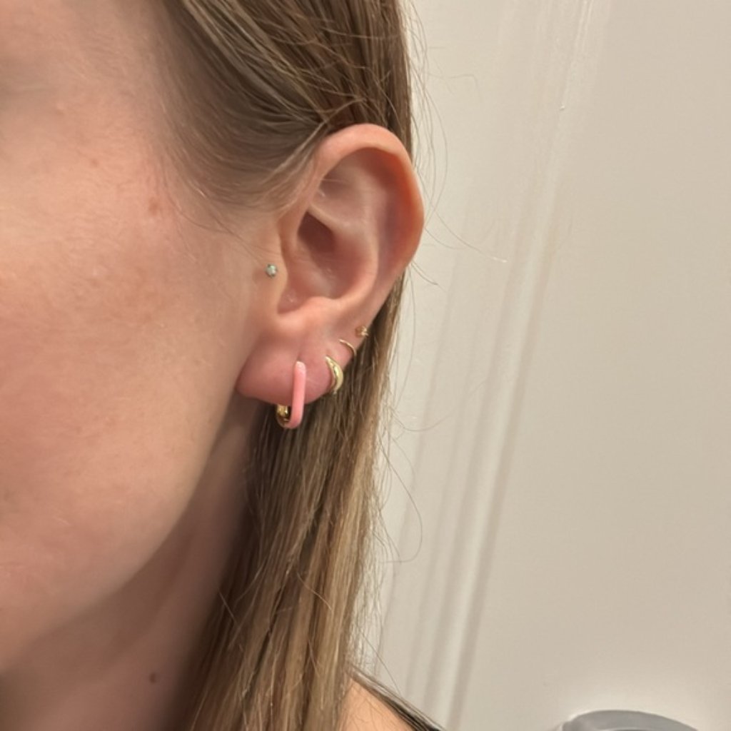 The Gia Rosa Gold Enamel Pink Oval Hoop Earrings Hoops Carabiner 25$